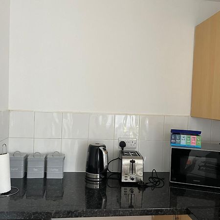 Kettering Service Accomodation 2Brh Freeparking Wifi Smart Tv Tea & Coffee ภายนอก รูปภาพ